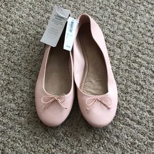 Old Navy Pink Ballet Flats. NWT